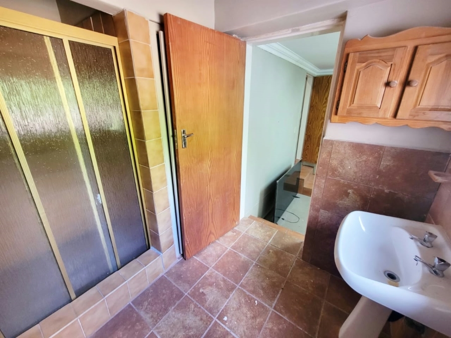 5 Bedroom Property for Sale in Suidrand Free State
